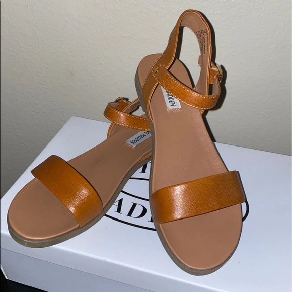 Steve Madden Brown Sandals - Picture 2 of 5
